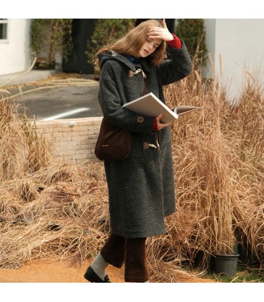 체크무늬 혼버튼 퀼팅 코트