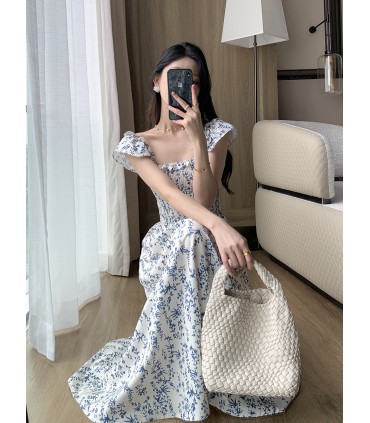 Robe longue à col carré et taille Tea Break 