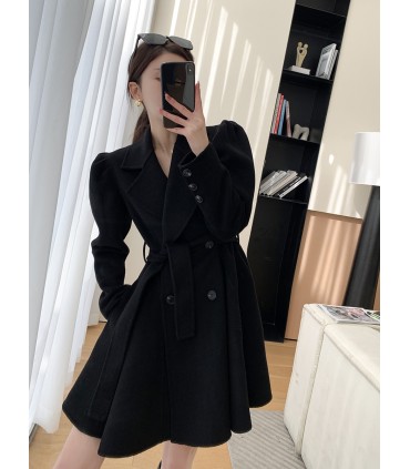 Áo khoác len ngắn kiểu Hepburn 