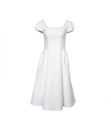 Col carré pause café courte jacquard petite robe blanche 