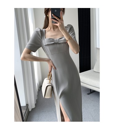 Váy xẻ tà ngang lưng kiểu nữ thần 