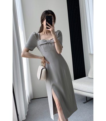 Váy xẻ tà ngang lưng kiểu nữ thần 