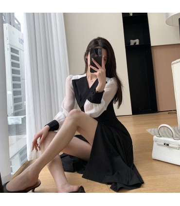 长袖收腰赫本风中长裙