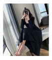 Váy bên trong dài tay cổ vuông kiểu Hepburn