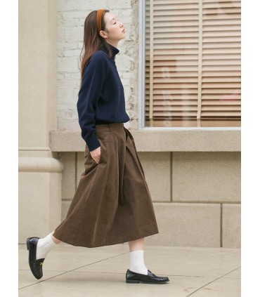Corduroy pleated skirt
