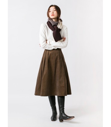 Corduroy pleated skirt