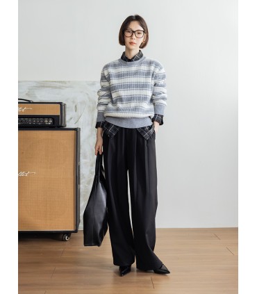 Sweater pullover leher awak bergaris