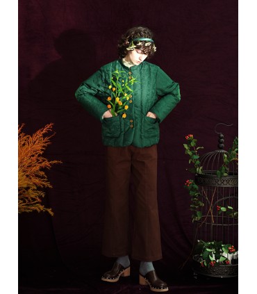 轻盈白鸭绒短款羽绒服