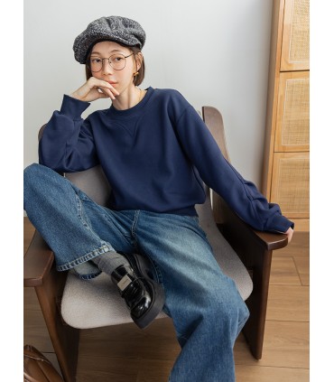 Sweater leher bulat lengan tiga dimensi lipit terbalik 