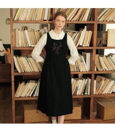 Gaun sundress U-leher besar dengan sulaman corak gelap mawar