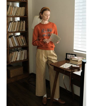 Pull court avec motif lettre fendue 