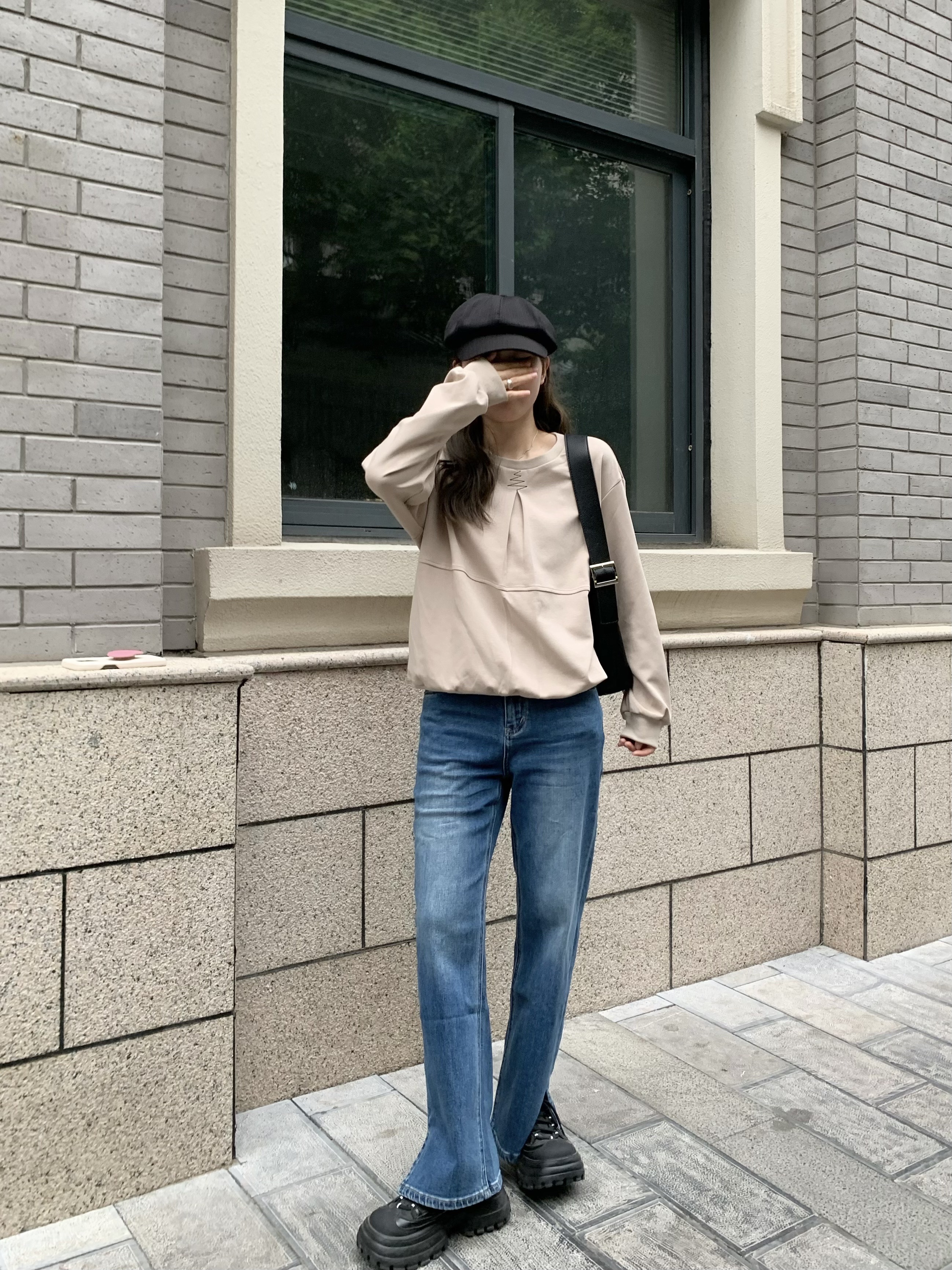 Click to zoom out